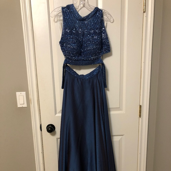 Sherri Hill Prom Dress - Picture 1 of 3